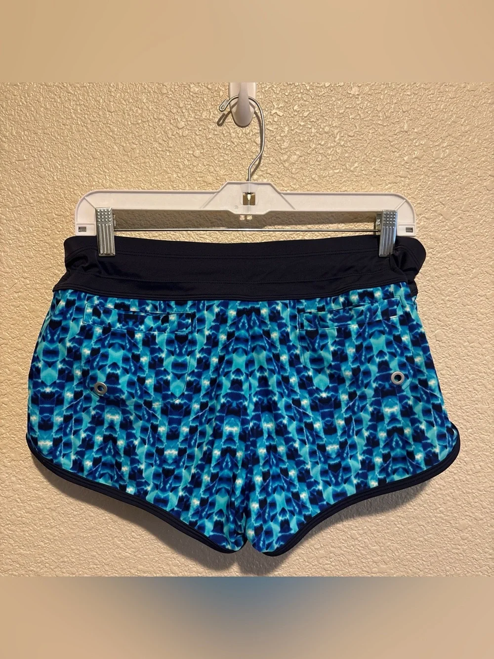 Athleta Blue Patterned Swim Shorts Size Meduim - Picture 2 of 5